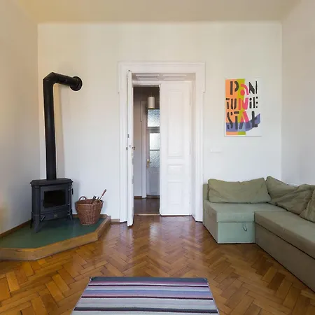 Apartment Airy And Sunny Apartment In The Centre Of Krakow *