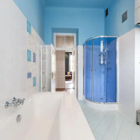 Airy And Sunny Apartment In The Centre Of Krakow *
