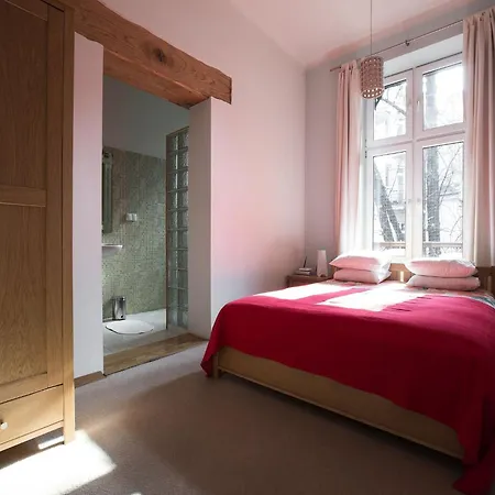 Airy And Sunny Apartment In The Centre Of Krakow Krakow
