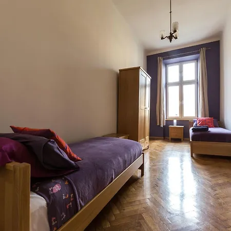 Apartment Airy And Sunny Apartment In The Centre Of Krakow *