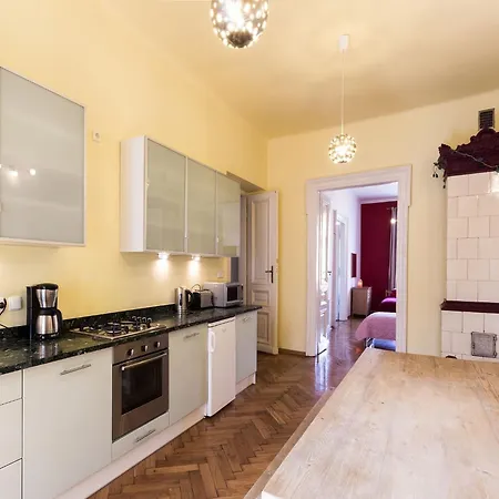 Airy And Sunny Apartment In The Centre Of Krakow *