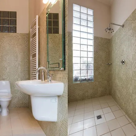 Airy And Sunny Apartment In The Centre Of Krakow * Krakow