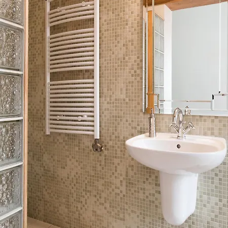 Airy And Sunny Apartment In The Centre Of Krakow * Krakow